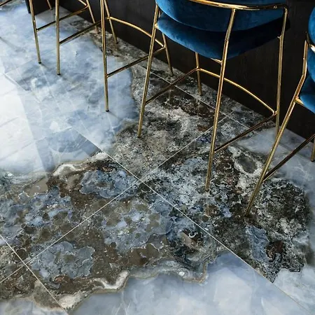 Na Skarpie 호텔 2*