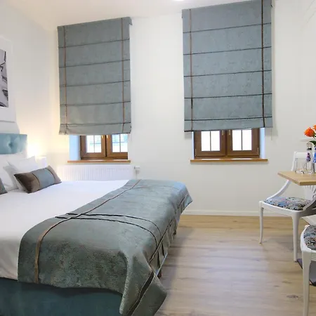 Na Skarpie 2* Зомбковице-Слёнске