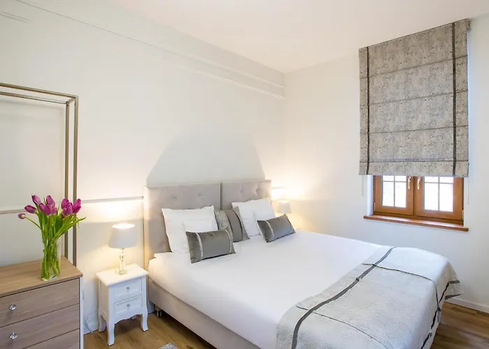 호텔 Na Skarpie 2*