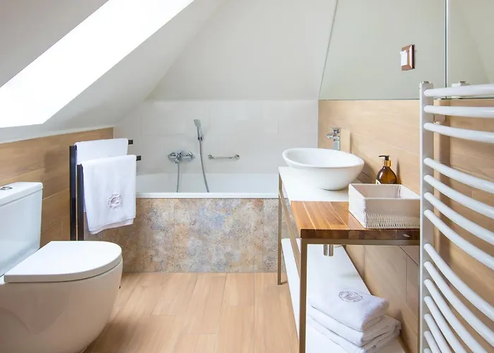 Na Skarpie 호텔 2*